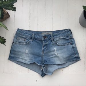 Topshop Moto Daisy light wash shorts